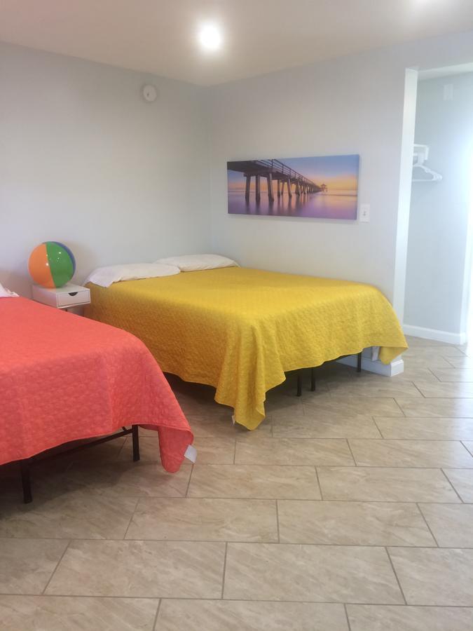 Beach Ball Inn Westerly Esterno foto